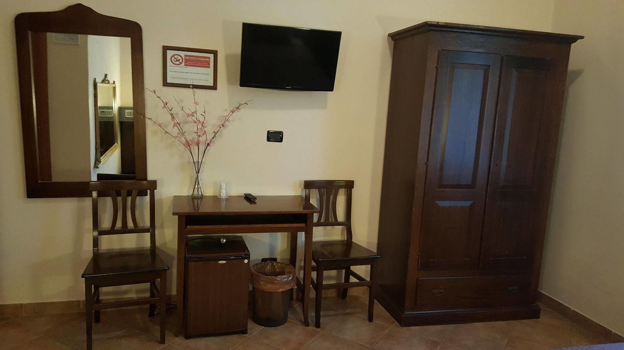 Hotel La Pendola Ozzero المظهر الخارجي الصورة